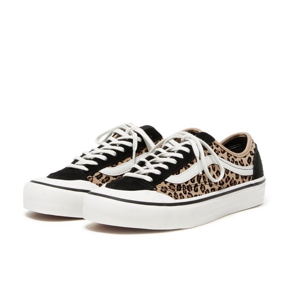 style 36 decon sf leopard suede